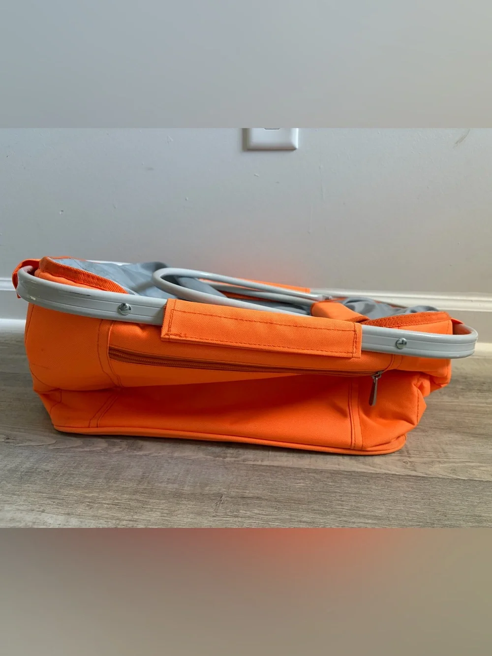 Picnic Time Metro Insulated Picnic Basket